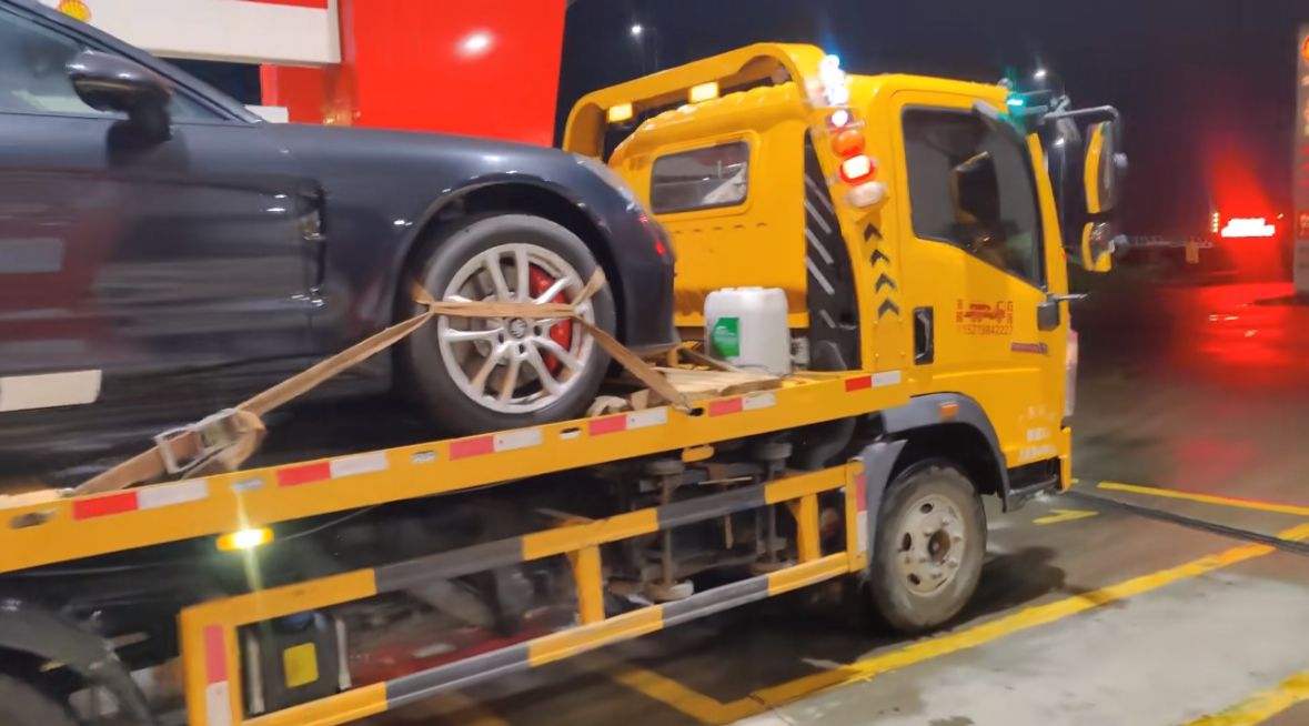 泰顺县行车途中遇到突发状况该如何呼叫道路救援？